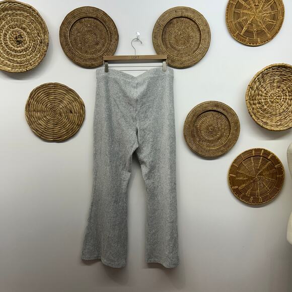 Aerie Gray Ribbed Groove On Velour High Waisted Flare Pant Plus Size XXL Casual - Picture 3 of 6
